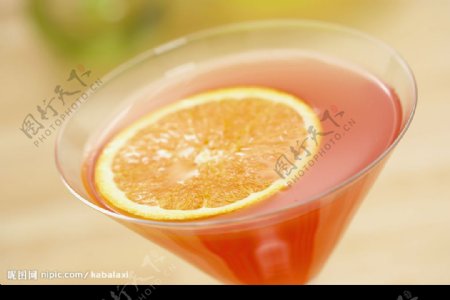 柠檬红果汁图片