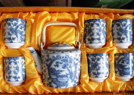 陶瓷组件茶具图片
