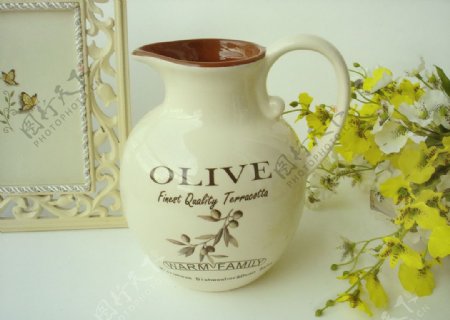 橄榄花瓶水罐图片