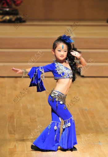 中日韩舞蹈比赛图片