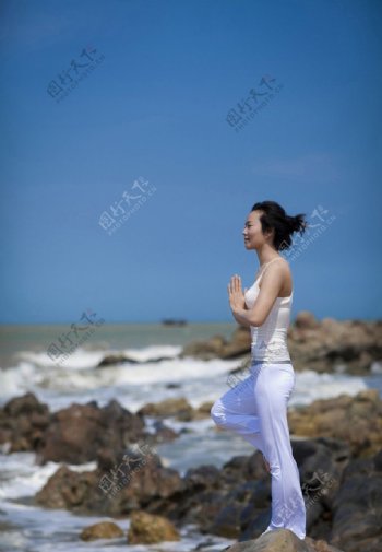 瑜伽美女图片