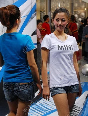 2010北京车展之宝马mini姐妹花图片