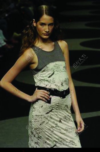 里约热内卢2004女装秋冬新品发布会0055