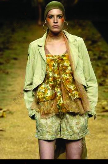 里约热内卢2004女装秋冬新品发布会0176
