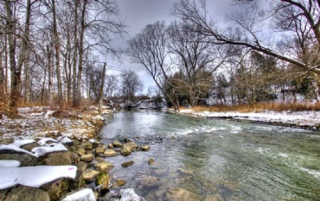 冬天的河流