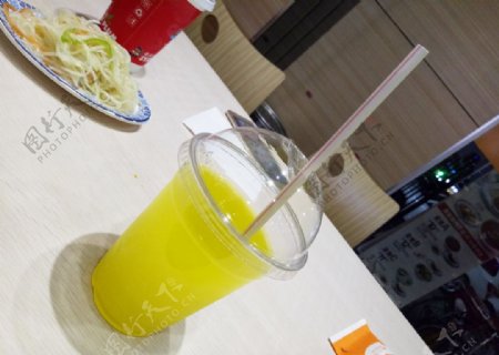 饮料果汁橙汁