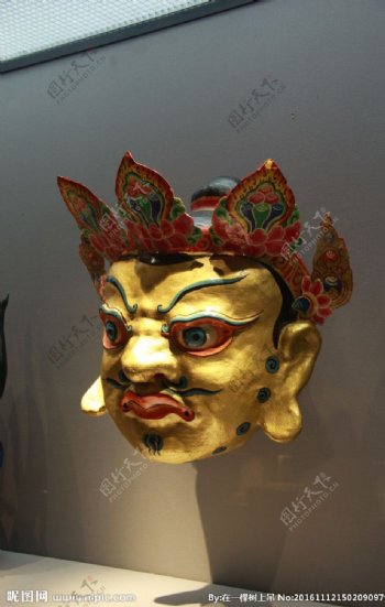 少数民族木雕面具神话人物