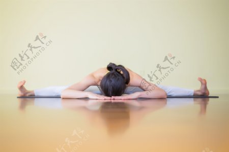 瑜伽运动动作摄影