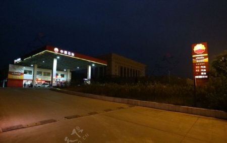 兴义市环东加油站