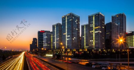 北京黄昏街景
