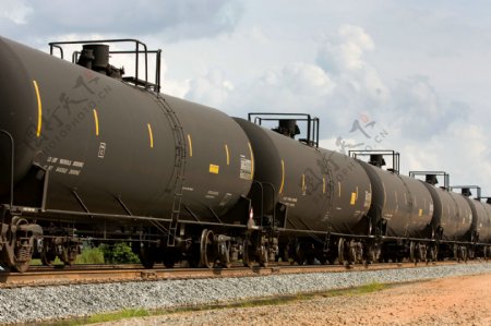 运输石油的火车图片