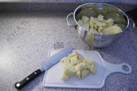 切开的土豆块