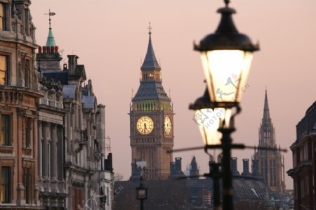 伦敦大本钟与路灯图片