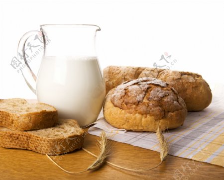 牛奶面包麦穗图片