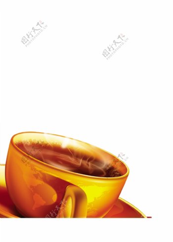 金色咖啡杯里的咖啡