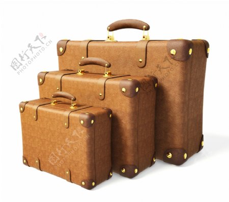 三个不同型号的行李箱图片