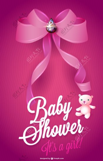 给一个带粉红色丝带的女孩洗澡