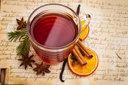 红茶与香料图片