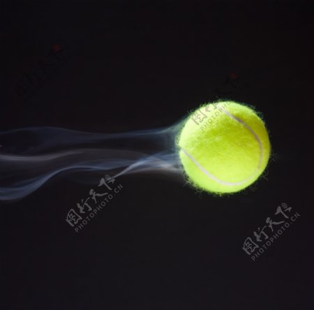 烟雾与网球