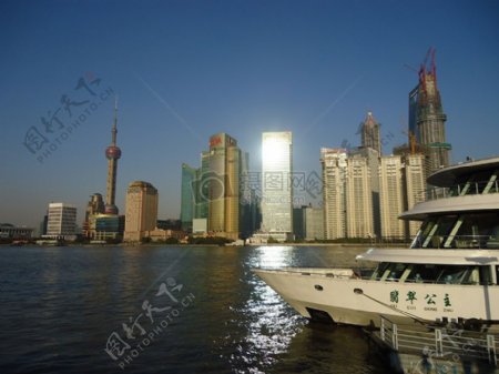 美丽的上海之光