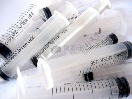 Syringes709510.JPG