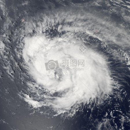 艾克成为一个主要飓风4范畴