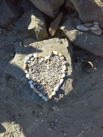 心脏岩石沙砾卵石