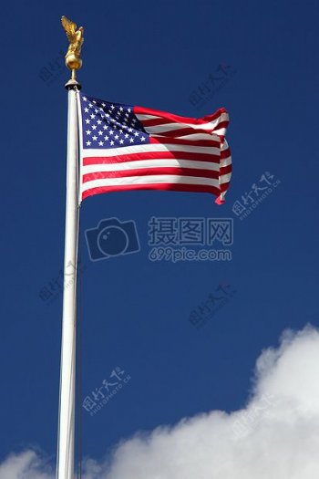 风中的美国国旗