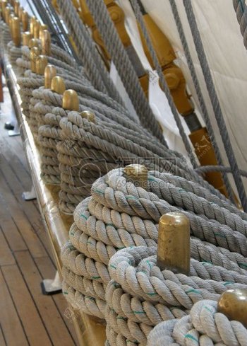 船上的绳索