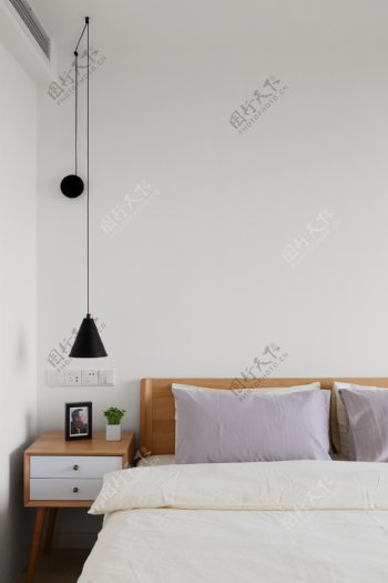 现代简约创意卧室床头灯设计图