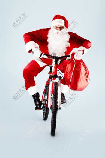 骑车的圣诞老人图片