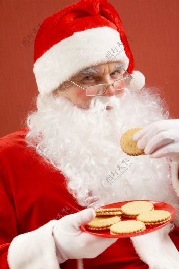 吃饼干的圣诞老人图片