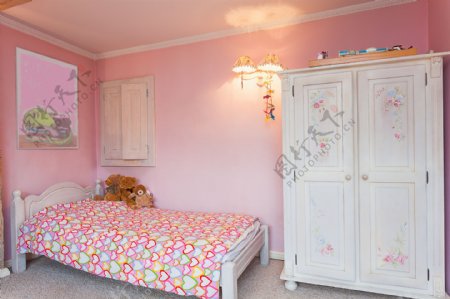 粉色卧室效果图