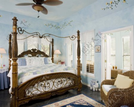 欧式铁艺大床卧室效果图图片