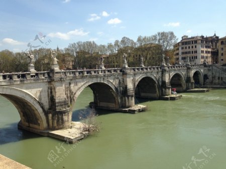 古老罗马圣天使桥图片