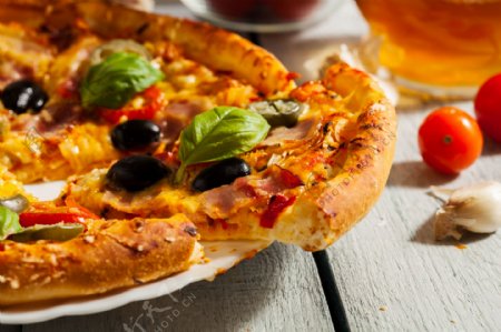 橄榄披萨美食图片