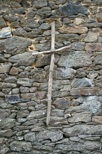 墙壁上的十字架
