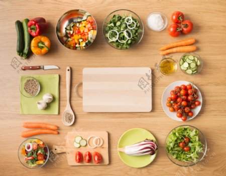 厨具与新鲜蔬菜图片