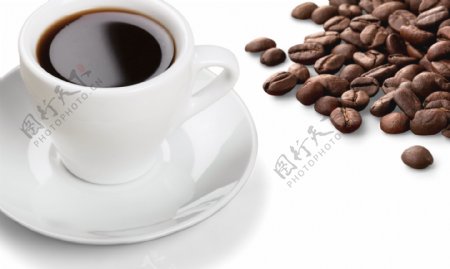 一杯咖啡与咖啡豆图片