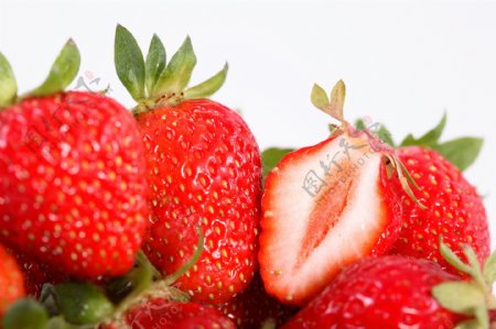 红色的美味草莓图片