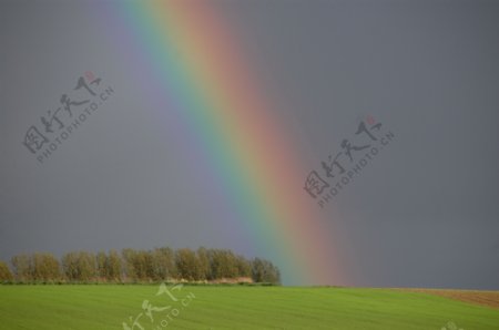 美丽的彩虹风景图片