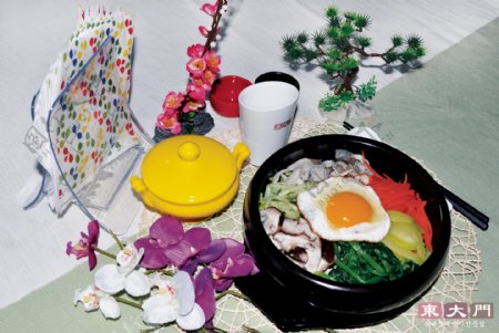 石锅拌饭图片