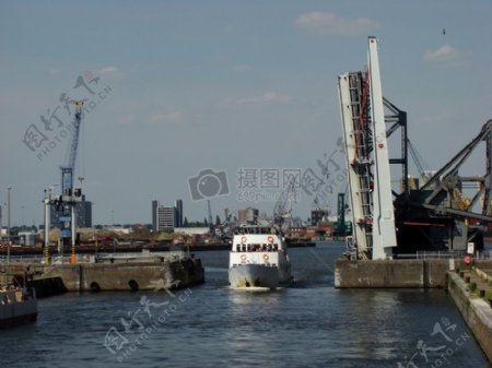 鹿特丹港吊桥