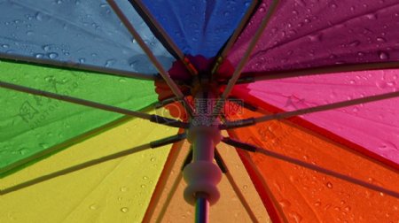 彩虹配色雨伞