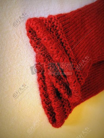 红色毛织手套