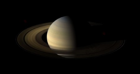 土星远看