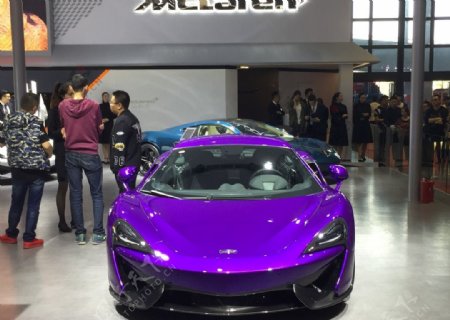 紫色跑车