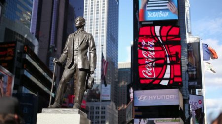乔治M科汉雕像NY