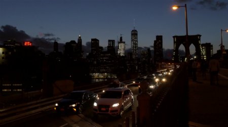 夜间从曼哈顿市中心出发的车辆