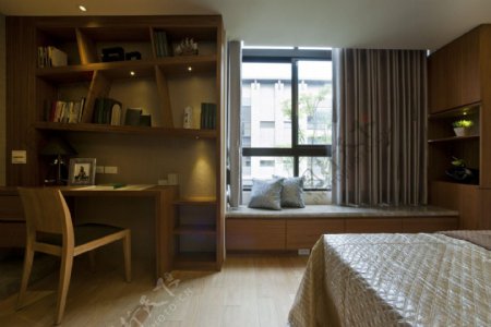 日式清新木制书架卧室室内装修效果图